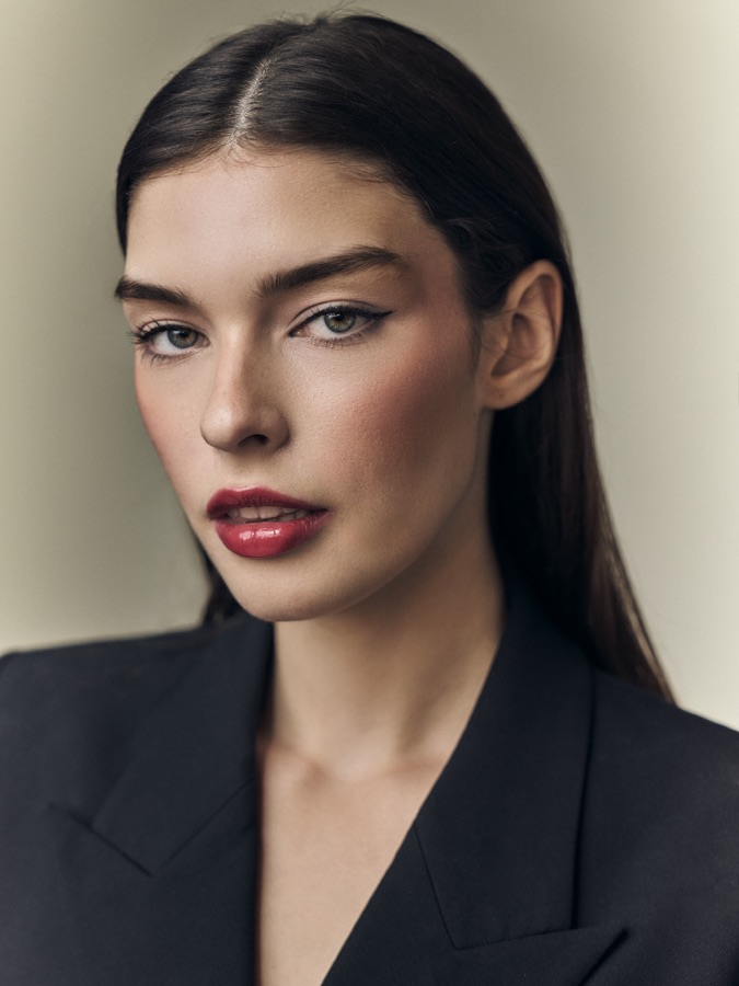 Mikey Pavelic — studio beauty portrait